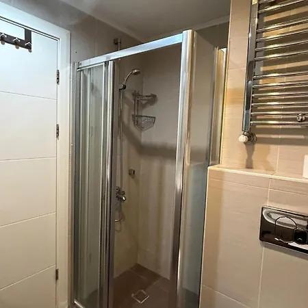 Arwin Hotel 3*